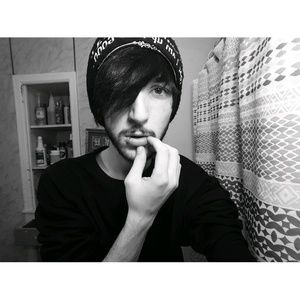 Meet your Posher, Logan